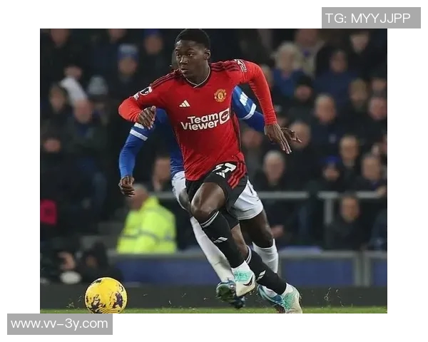 曼联高层坚信梅努未来光明1月份不会出售他