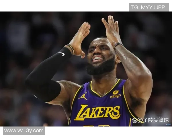 詹姆斯谈防守策略愿意放中距离两分太阳队表现出色投篮命中率高