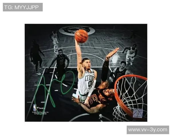 塔图姆分享惊艳扣篮视频引发热议鞋子成关键因素引发讨论