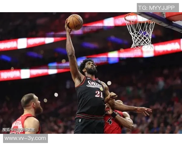 马克西首节狂砍17分2助表现出色助队稳住局势 马克西首节狂砍17分2助表现出色助队稳住局势